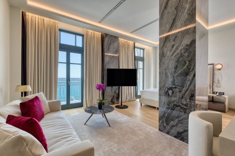 ΕΚΛΕΠΤΥΣΜΕΝΕΣ ΣΟΥΙΤΕΣ 30 GRAND SUITE 0