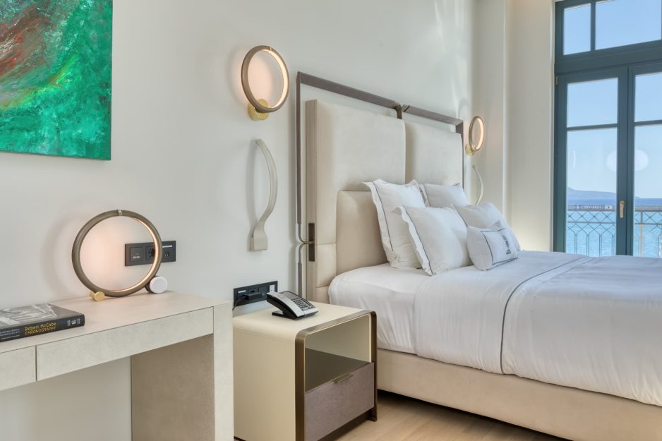 ΕΚΛΕΠΤΥΣΜΕΝΕΣ ΣΟΥΙΤΕΣ 10 JUNIOR SUITE SIDE SEA VIEW 2