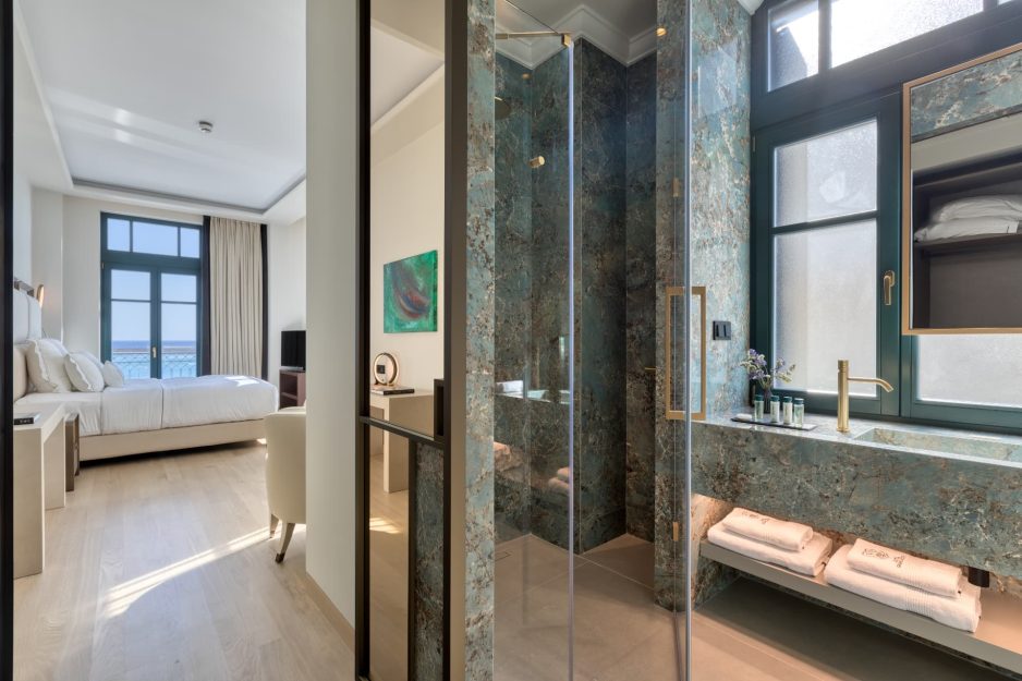 ΕΚΛΕΠΤΥΣΜΕΝΕΣ ΣΟΥΙΤΕΣ 12 JUNIOR SUITE SIDE SEA VIEW 4