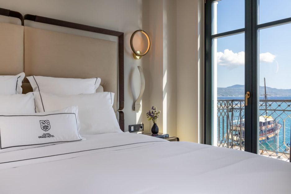 ΕΚΛΕΠΤΥΣΜΕΝΕΣ ΣΟΥΙΤΕΣ 13 JUNIOR SUITE SIDE SEA VIEW 5